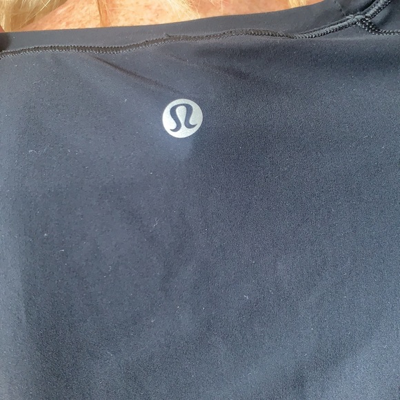 Lululemon workout top with mesh bottom - Picture 2 of 5